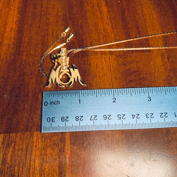 #1 Mom!  Sliding Lariat Brushed Gold and Crystal Pendant Necklace.  32” chain. - Picture 9 of 13